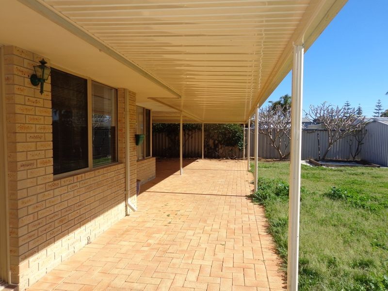 15 Windermere Way, Greenfields WA 6210