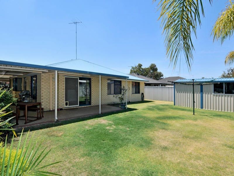 100 Willoughbridge Crescent, Erskine WA 6210