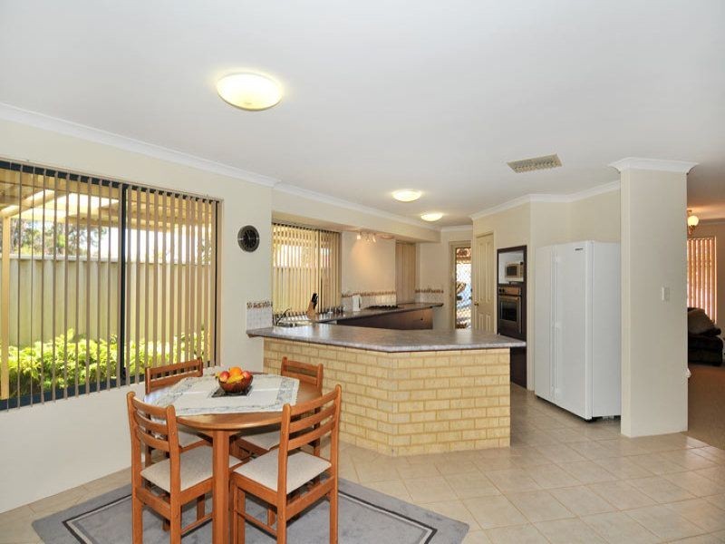 100 Willoughbridge Crescent, Erskine WA 6210