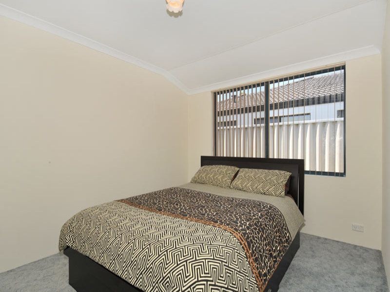 100 Willoughbridge Crescent, Erskine WA 6210