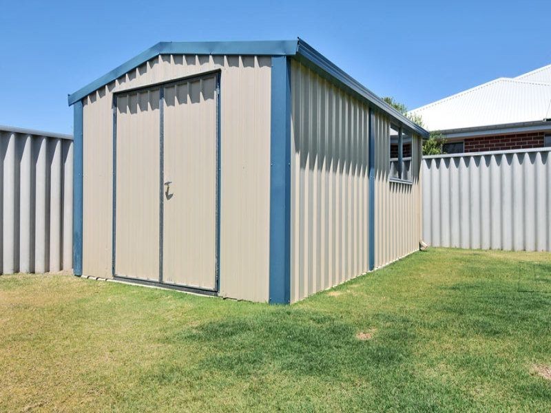 100 Willoughbridge Crescent, Erskine WA 6210