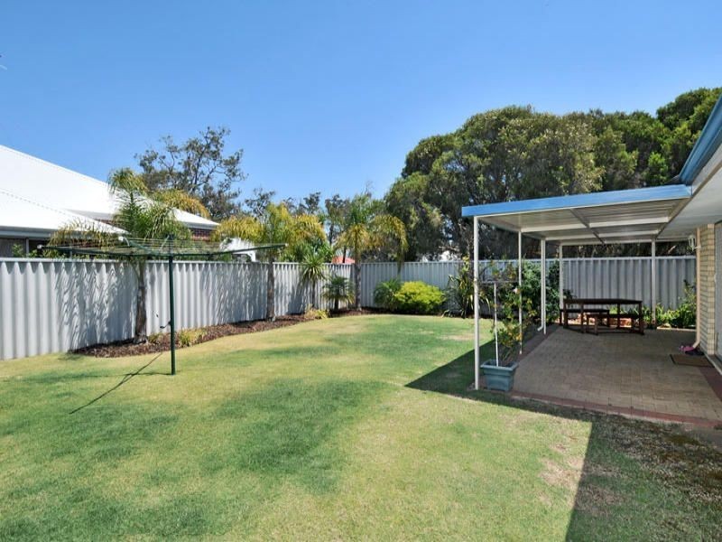 100 Willoughbridge Crescent, Erskine WA 6210