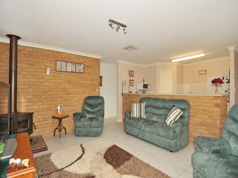 6 Shashta Drive, Greenfields WA 6210