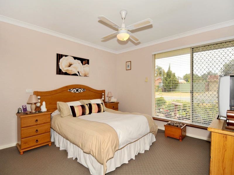 6 Shashta Drive, Greenfields WA 6210