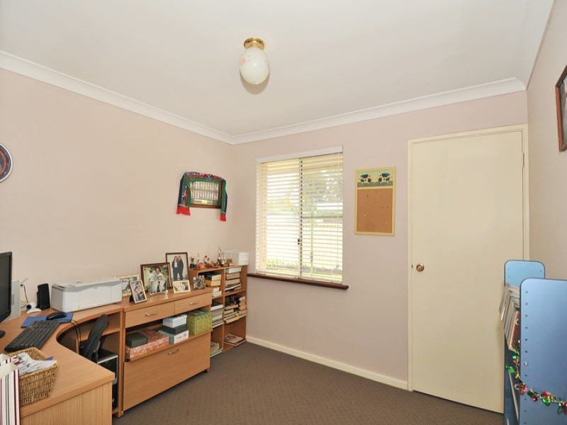 6 Shashta Drive, Greenfields WA 6210