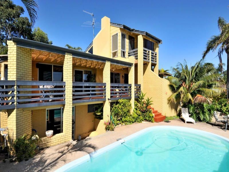 110 Mclarty Road, Halls Head WA 6210