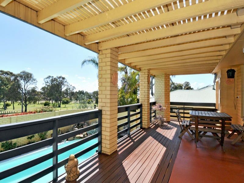 110 Mclarty Road, Halls Head WA 6210