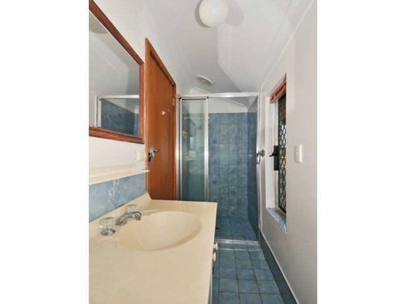 110 Mclarty Road, Halls Head WA 6210