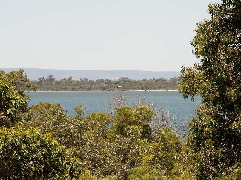 6 Park Way, Bouvard WA 6211