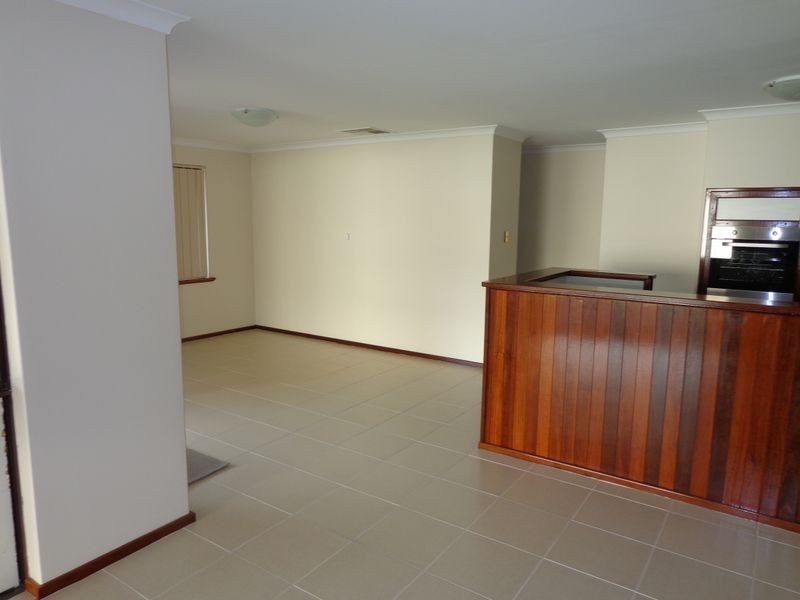 29 Kookerbrook Street, Dudley Park WA 6210