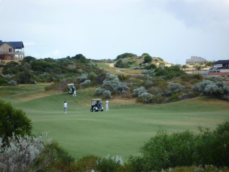 18 Caddadup Retreat, Wannanup WA 6210