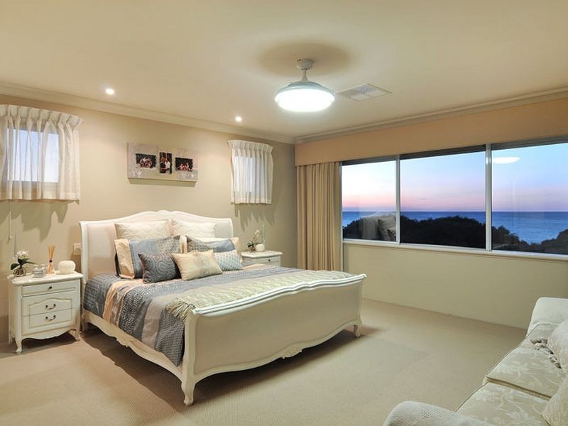 28 Hideaway Cove, Halls Head WA 6210