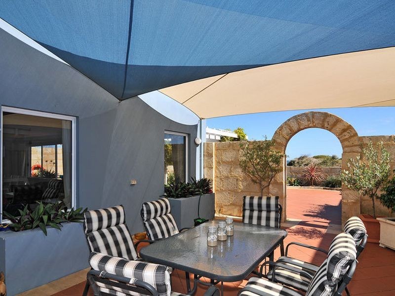 28 Hideaway Cove, Halls Head WA 6210