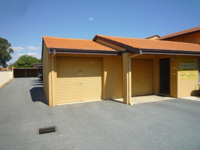 2/25 Sholl Street, Mandurah WA 6210