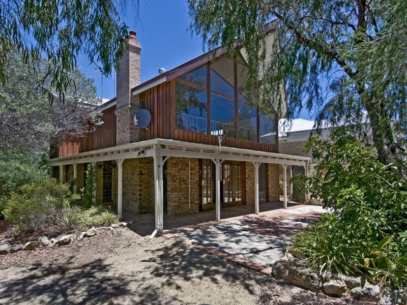 10 Ferguson Street, Falcon WA 6210