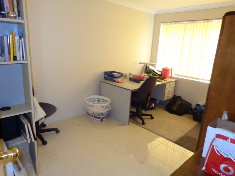 6 Lismore Ridge, Lakelands WA 6180