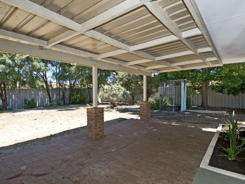 27 Coodanup Drive, Dudley Park WA 6210