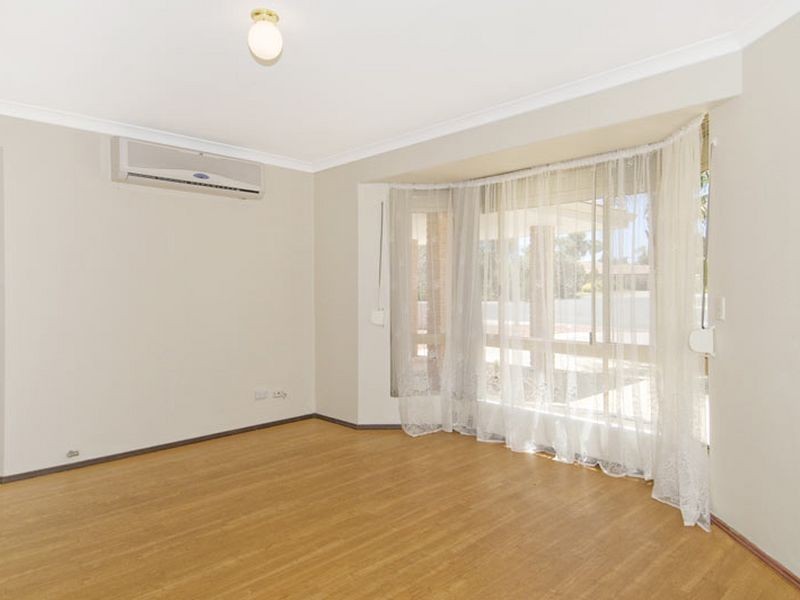 27 Coodanup Drive, Dudley Park WA 6210