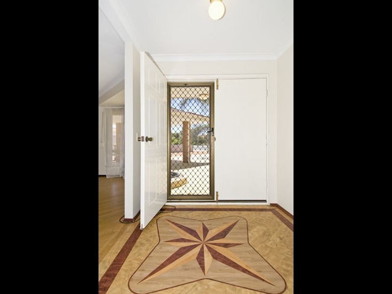 27 Coodanup Drive, Dudley Park WA 6210