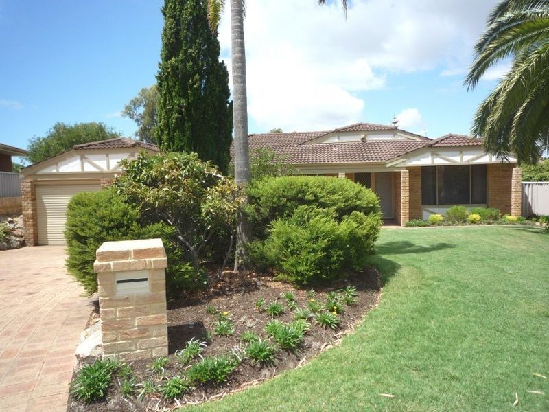 7 Yorrell Place, Halls Head WA 6210