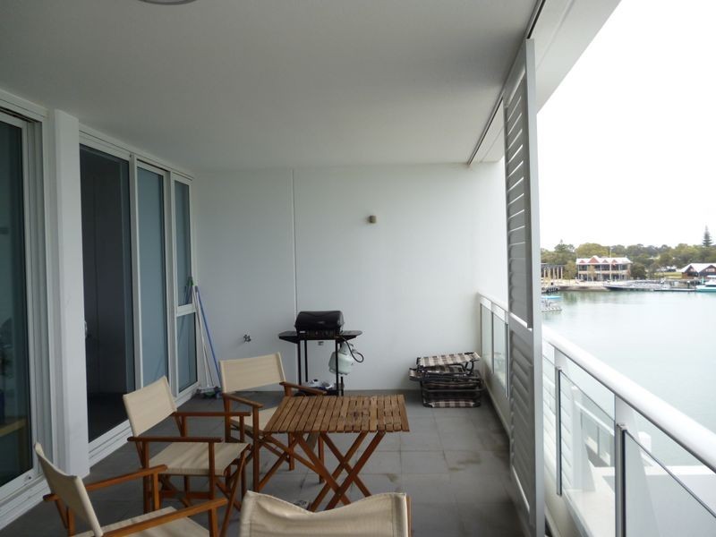 404/3 Marco Polo Drive, Mandurah WA 6210