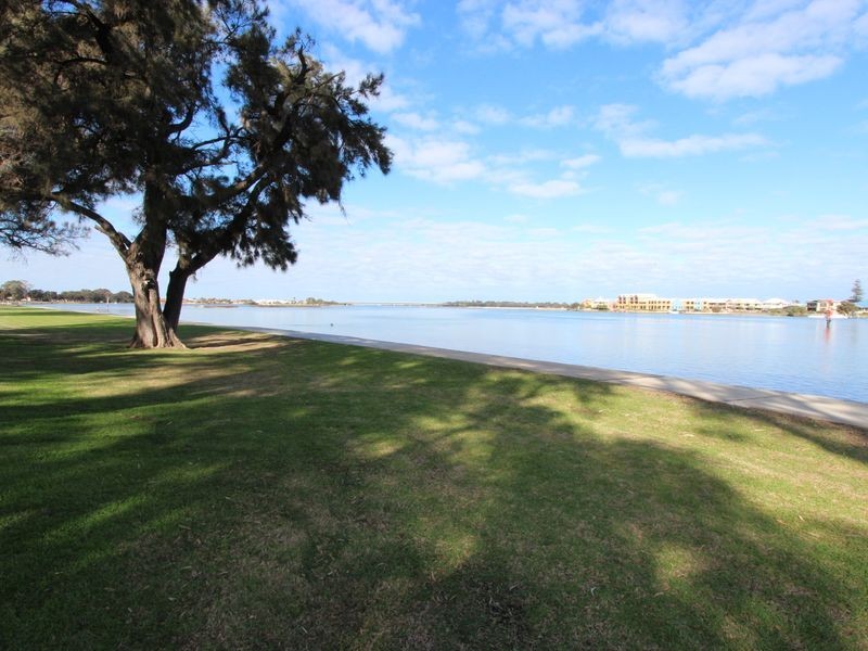 18/3 Leslie Street, Dudley Park WA 6210