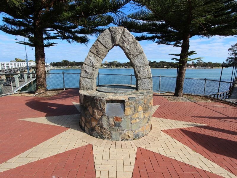 18/3 Leslie Street, Dudley Park WA 6210