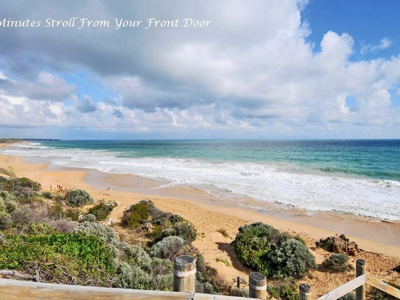 104 Boardwalk Boulevarde, Halls Head WA 6210
