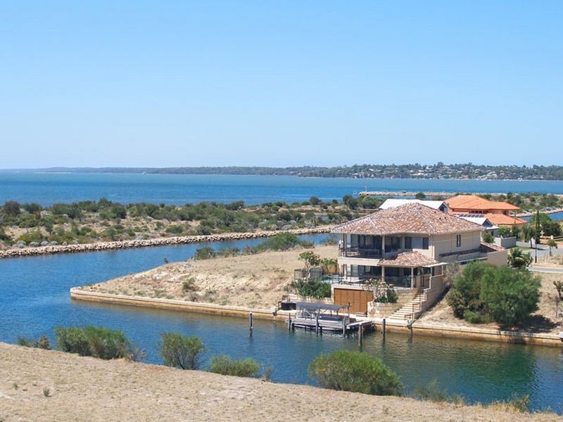 70 Cormorant Key, Wannanup WA 6210