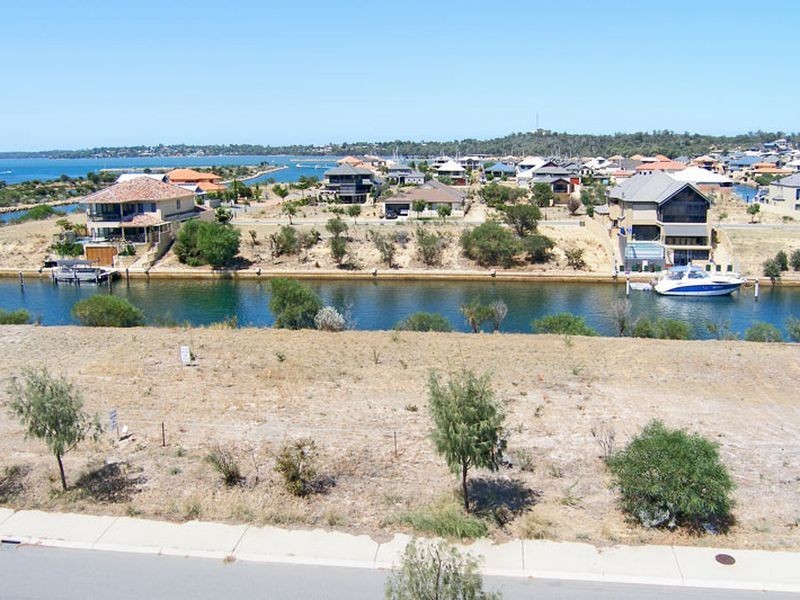 70 Cormorant Key, Wannanup WA 6210