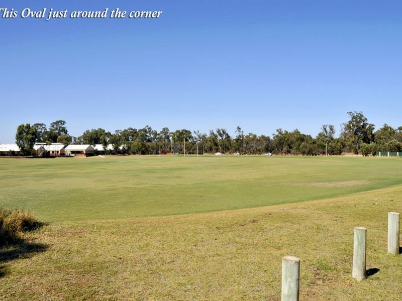 25 Bennett Brook Circle, Greenfields WA 6210