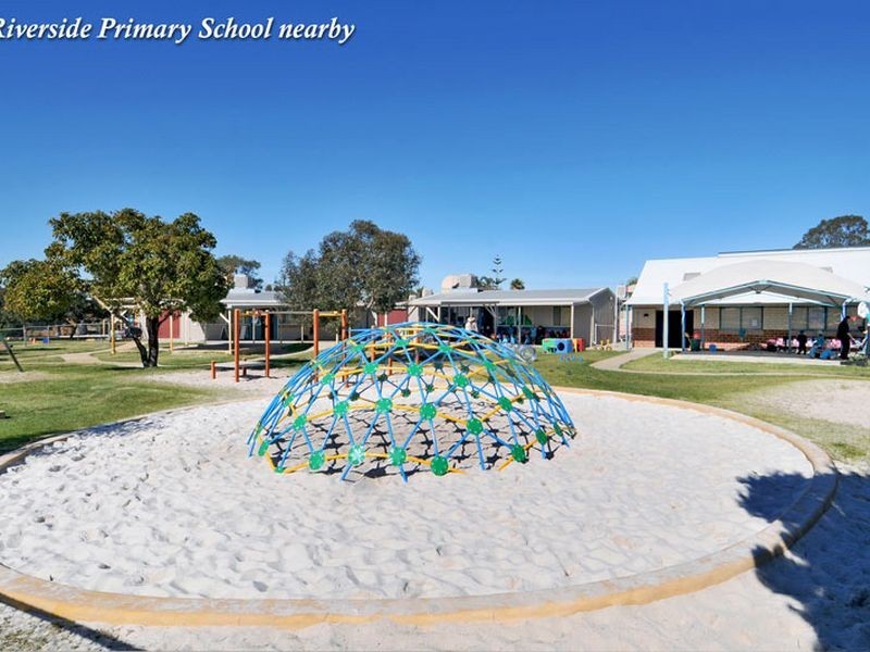 25 Bennett Brook Circle, Greenfields WA 6210