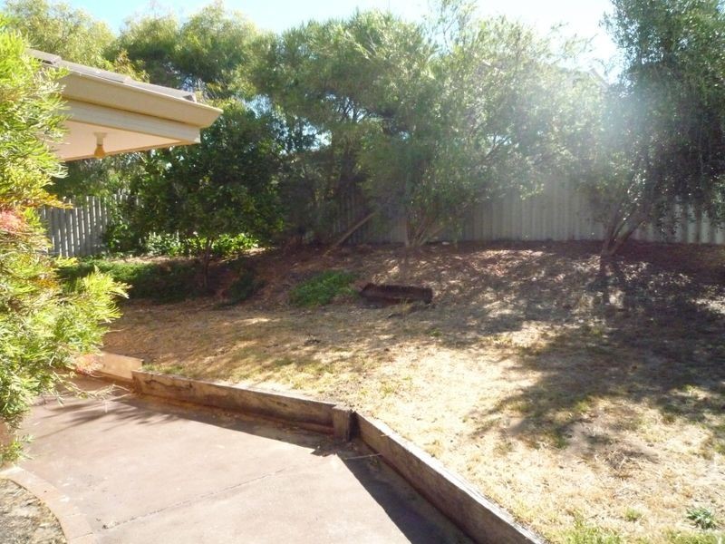 3 Gleneagles Place, Halls Head WA 6210