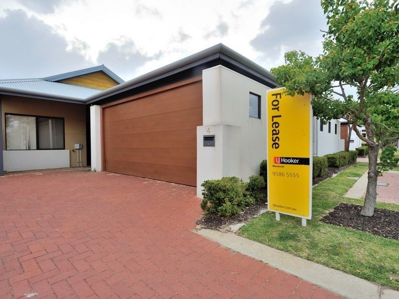 4/3 Piccolo Place, Halls Head WA 6210