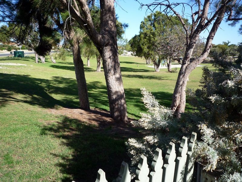 52A Casuarina Drive, Halls Head WA 6210