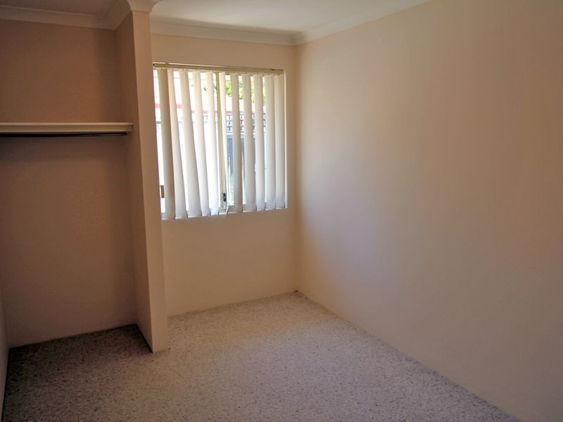 52A Casuarina Drive, Halls Head WA 6210