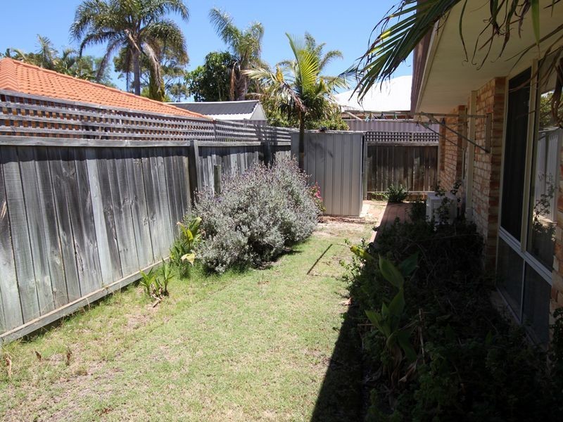 52A Casuarina Drive, Halls Head WA 6210