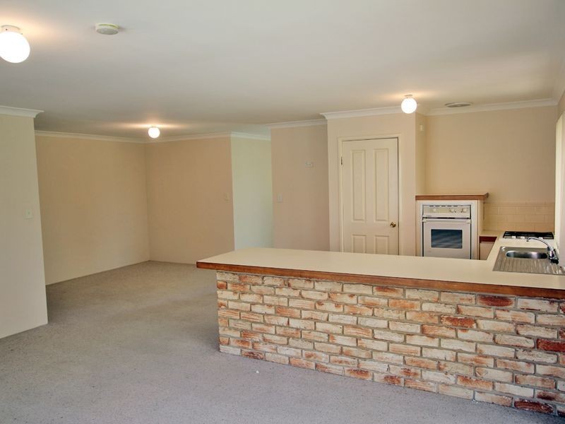 52A Casuarina Drive, Halls Head WA 6210