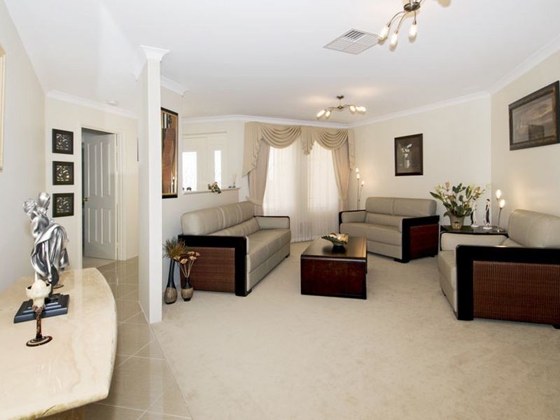 34 Peppertree Close, Wannanup WA 6210