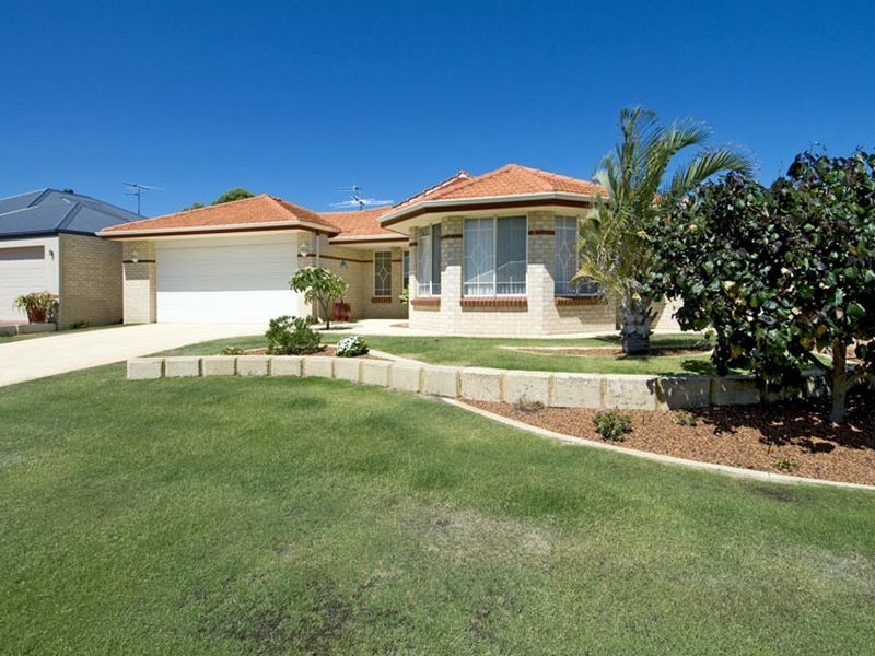 34 Peppertree Close, Wannanup WA 6210