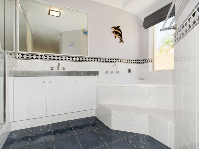 34 Peppertree Close, Wannanup WA 6210