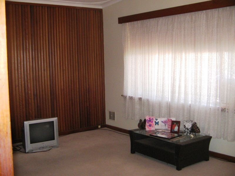 25 Gillark Street, Dudley Park WA 6210