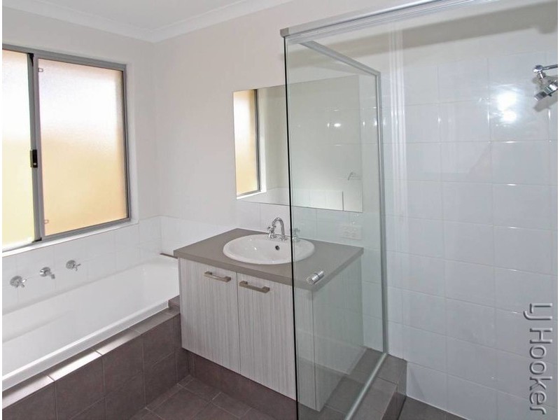 14 Adela Bend, Lakelands WA 6180