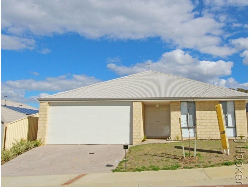 14 Adela Bend, Lakelands WA 6180