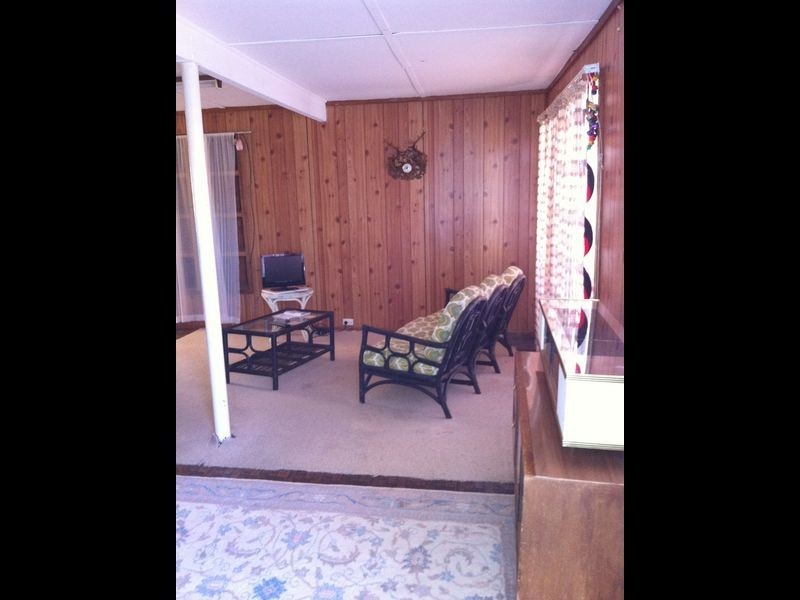 1 Gallop Street, Halls Head WA 6210