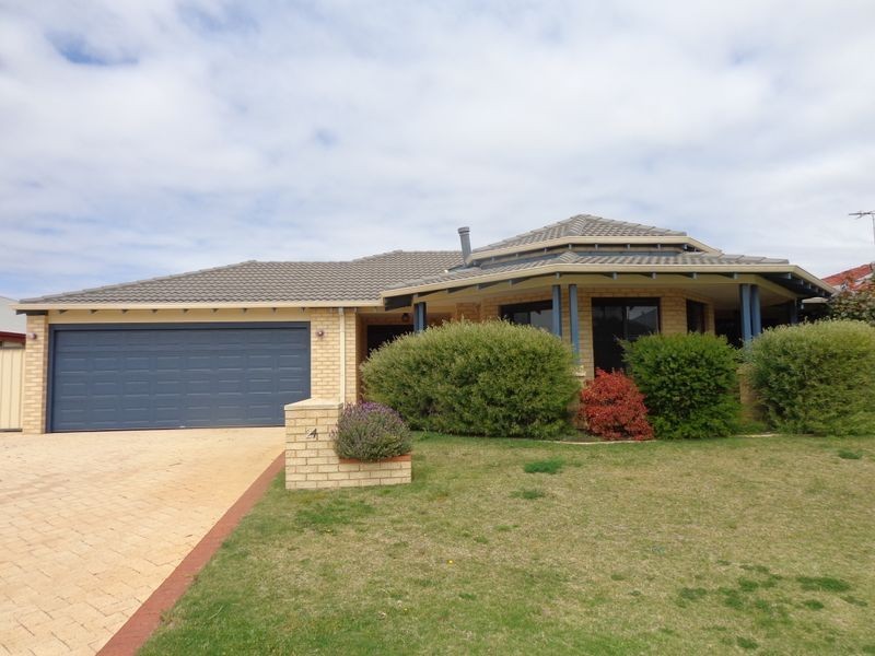 24 Montego Way, Halls Head WA 6210