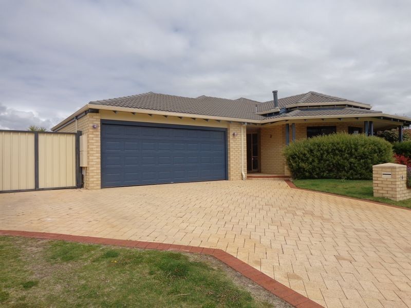 24 Montego Way, Halls Head WA 6210