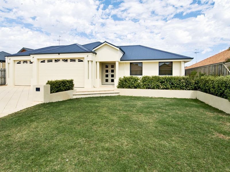 6 Lomatia Ramble, Halls Head WA 6210