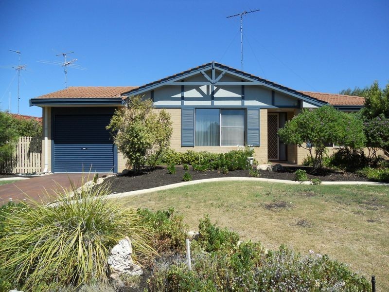5 Muirfield Court, Halls Head WA 6210