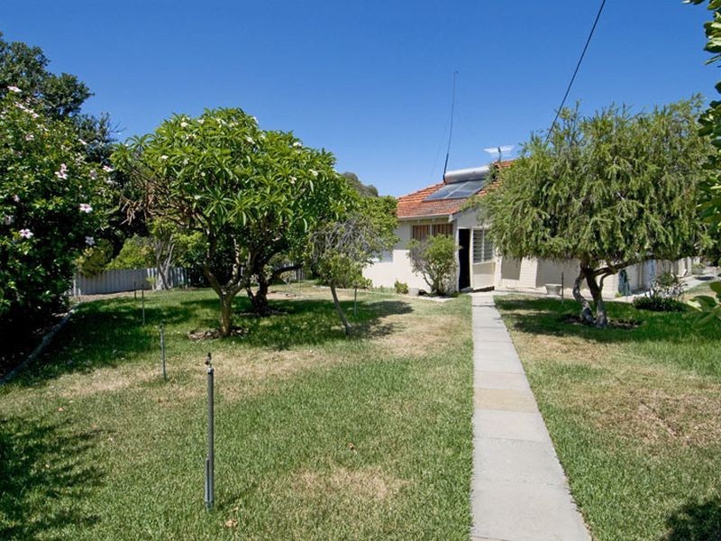 13 Hackett Street, Mandurah WA 6210